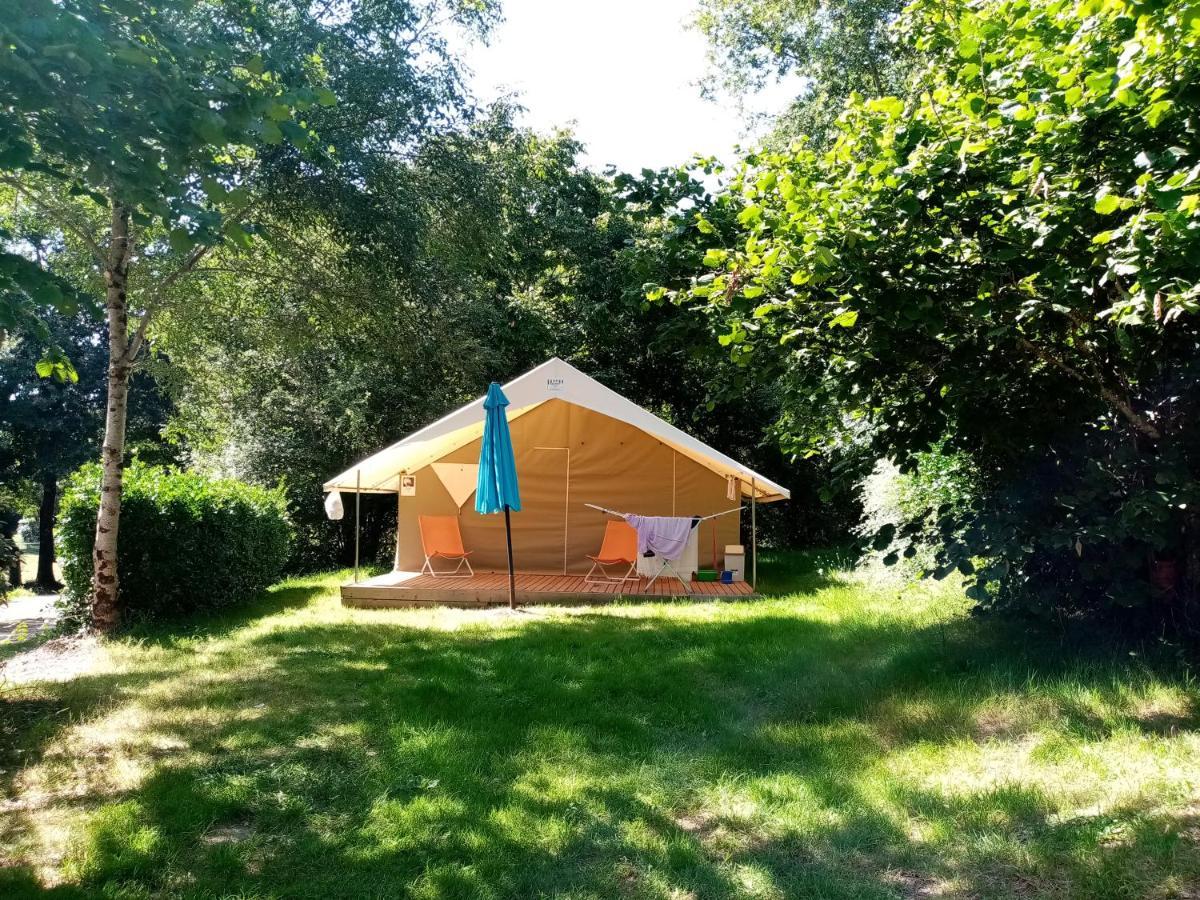 Camping La Bergerie Hotell La Chapelle-Achard Exteriör bild