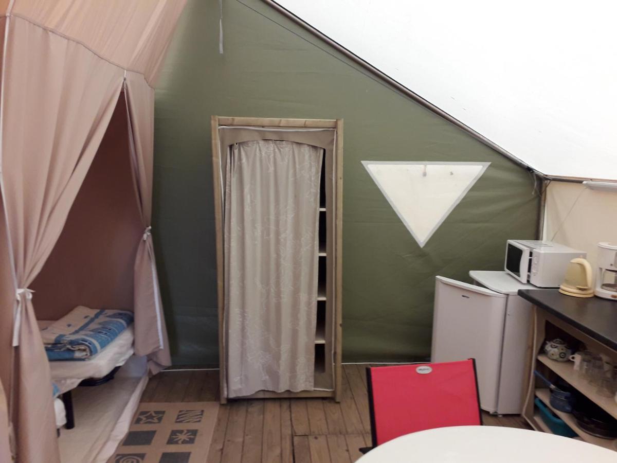 Camping La Bergerie Hotell La Chapelle-Achard Exteriör bild