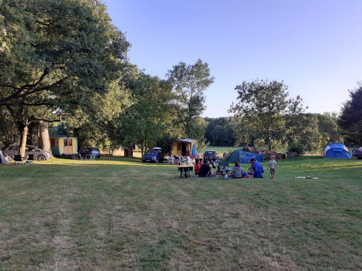 Camping La Bergerie Hotell La Chapelle-Achard Exteriör bild