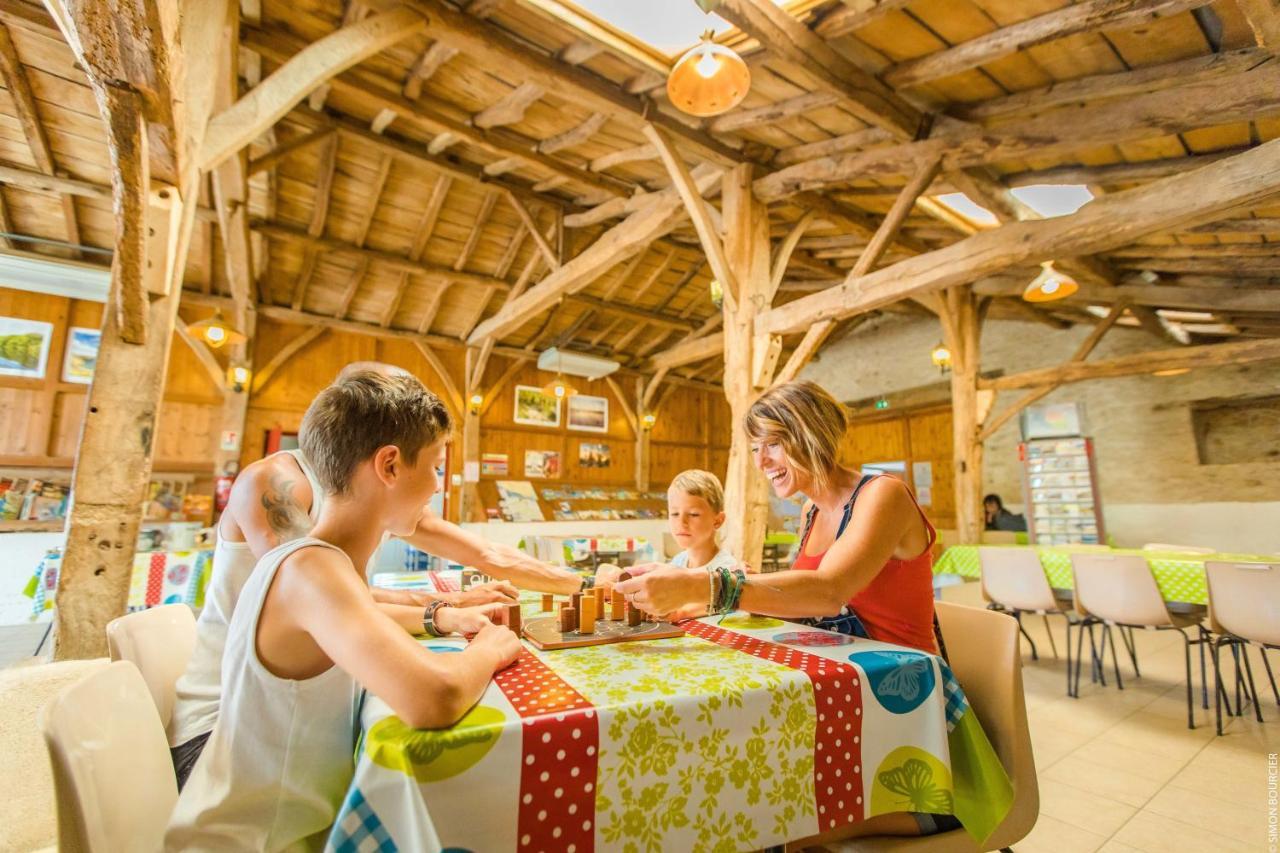 Camping La Bergerie Hotell La Chapelle-Achard Exteriör bild